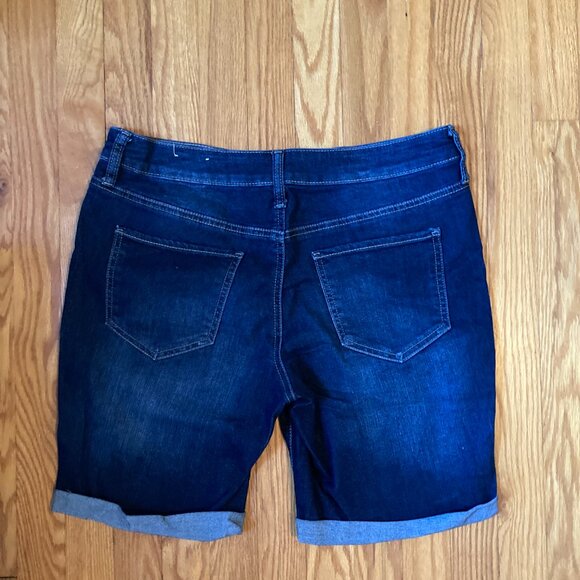 SO Denim Favorite Bermuda Shorts - Picture 4 of 5